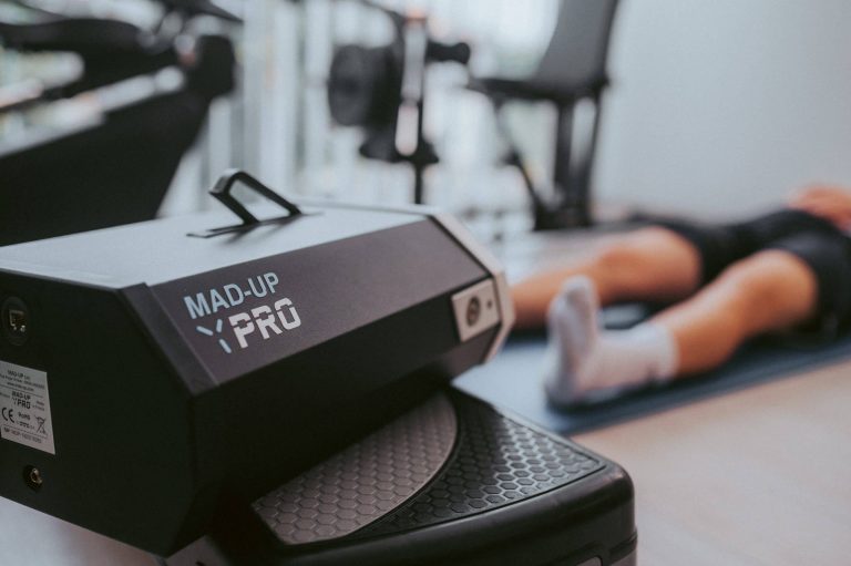 Okluzivni trening (blood flow restriction) za oporavak mišića nakon operacije prednjeg ukrštenog ligamenta